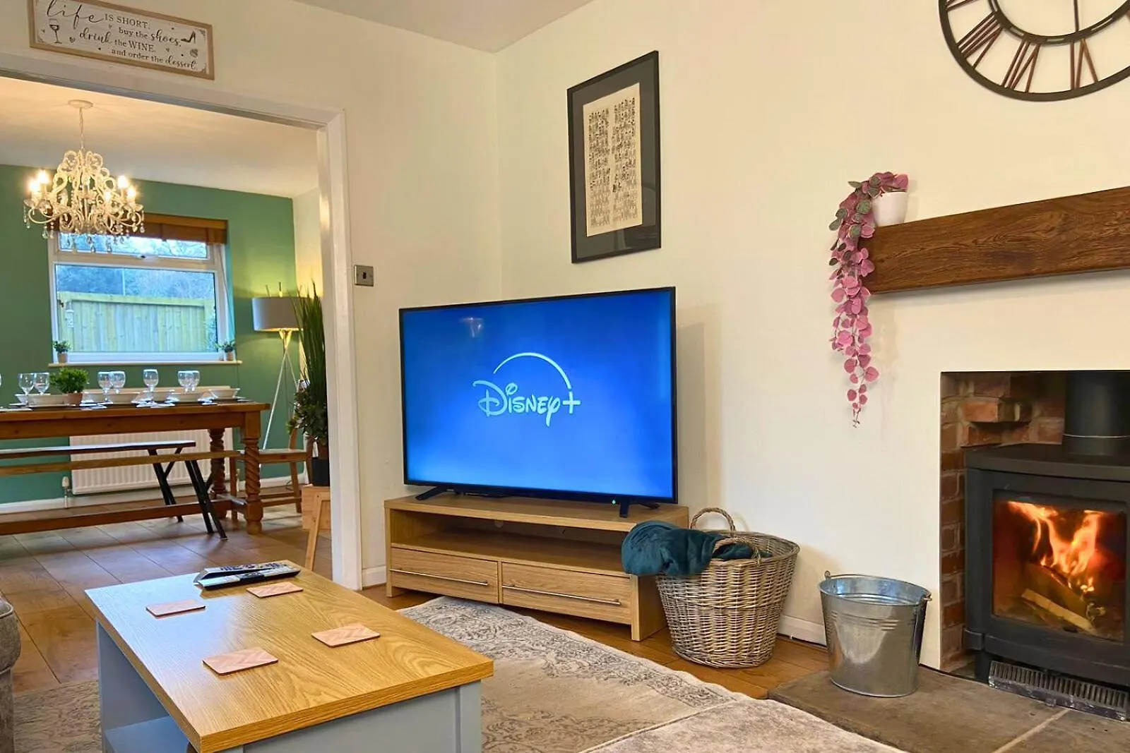 Villa Hot Tub, Pool Table, Log Burner Leeds  0*, Leeds (West Yorkshire) Reino Unido